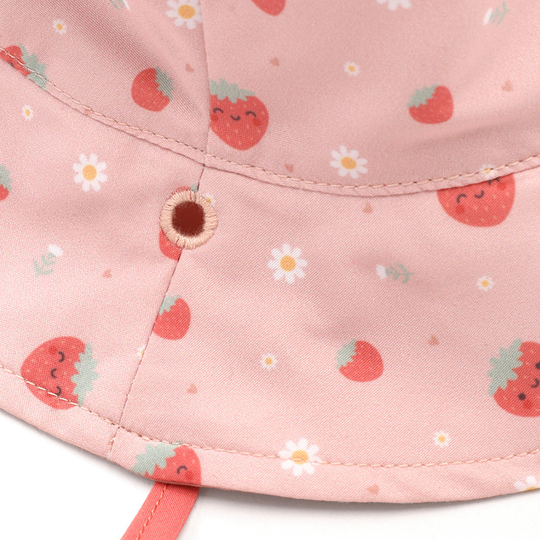 Tutete Baby Hats | Reversible Strawberries